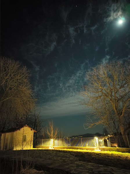 La una e l'oscurità